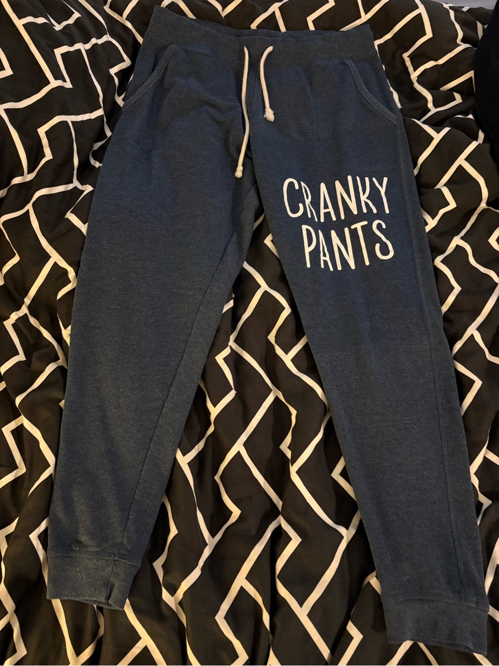 Instant message cranky pants, size large